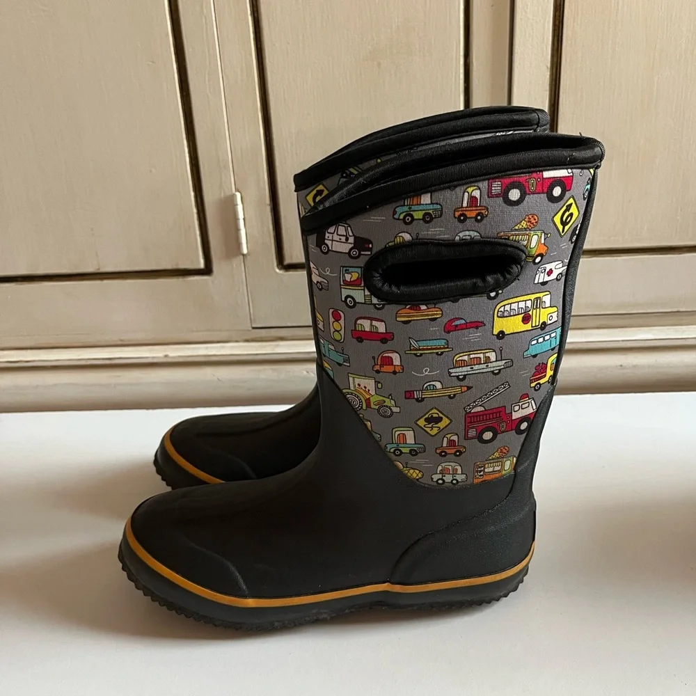 Boy’s Lone Cone Rush Hour MudBoot Rainboot Pull on Waterproof and insulated 4